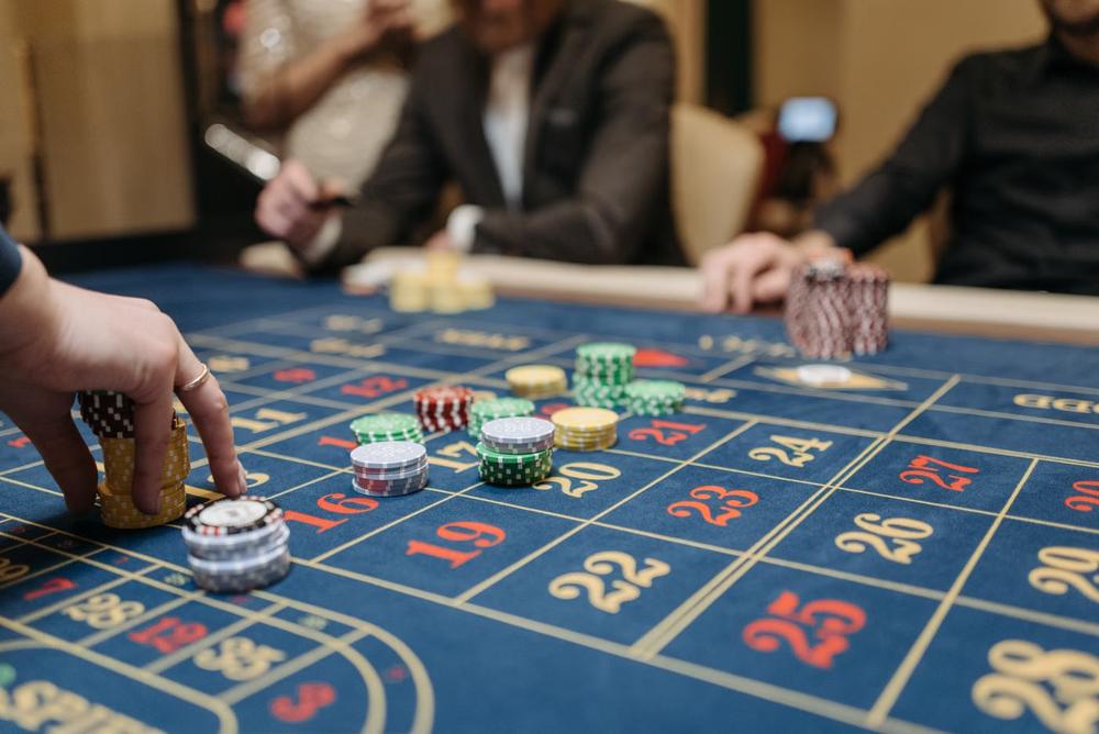 Live Casino: Kasino Nyata di Balik Layar