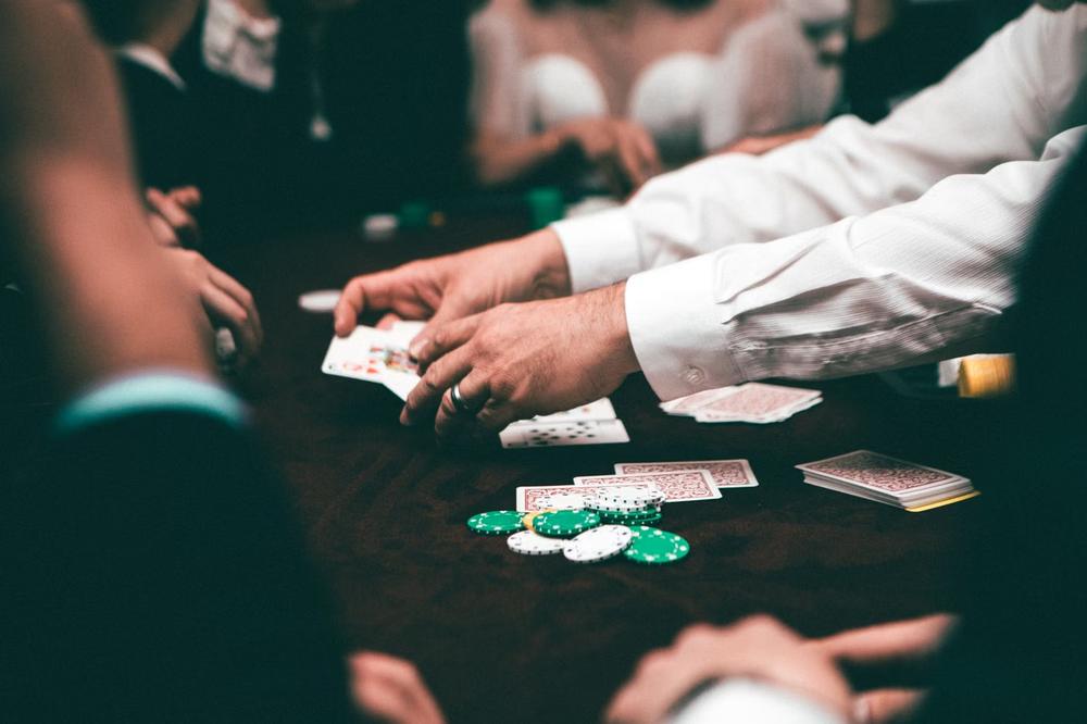 Poker Online: Skill, Struktur, dan Bankroll
